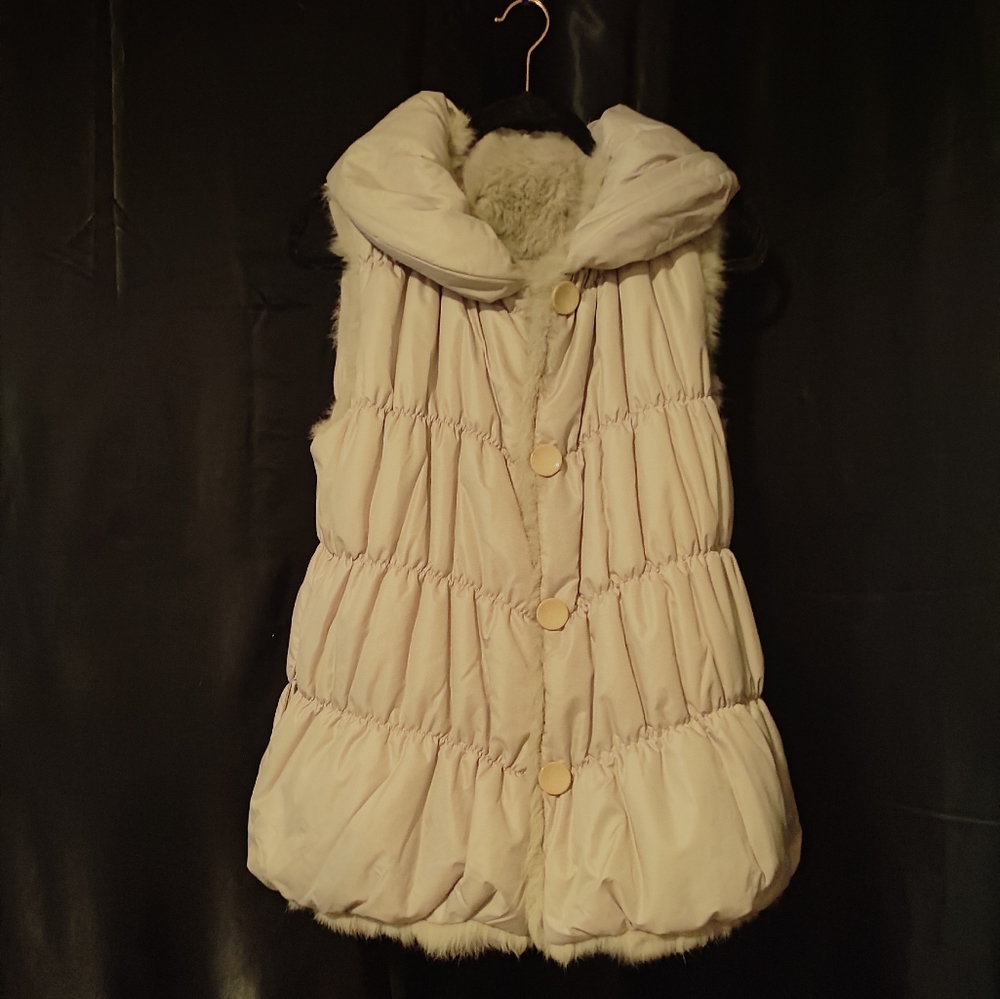 Magnificient Rabbit Fur Vest - Picture 4 of 9